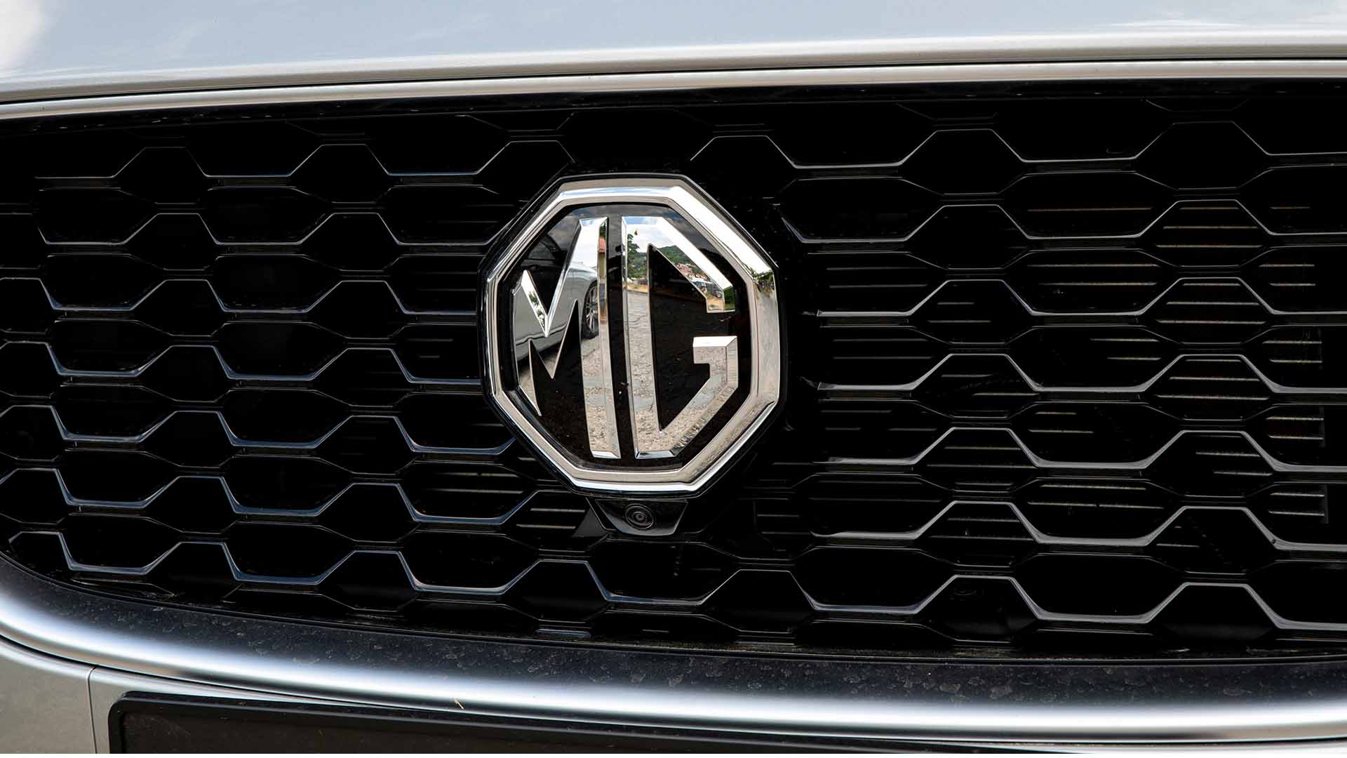 Mg Car Badge On Grill